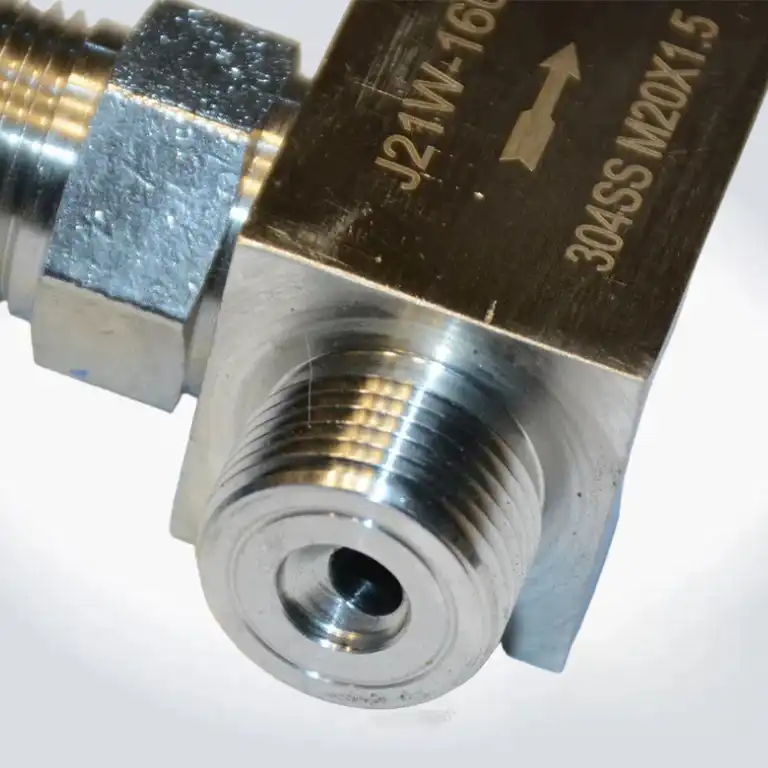 Stainless Steel Pressure Gauge Needle Valves4